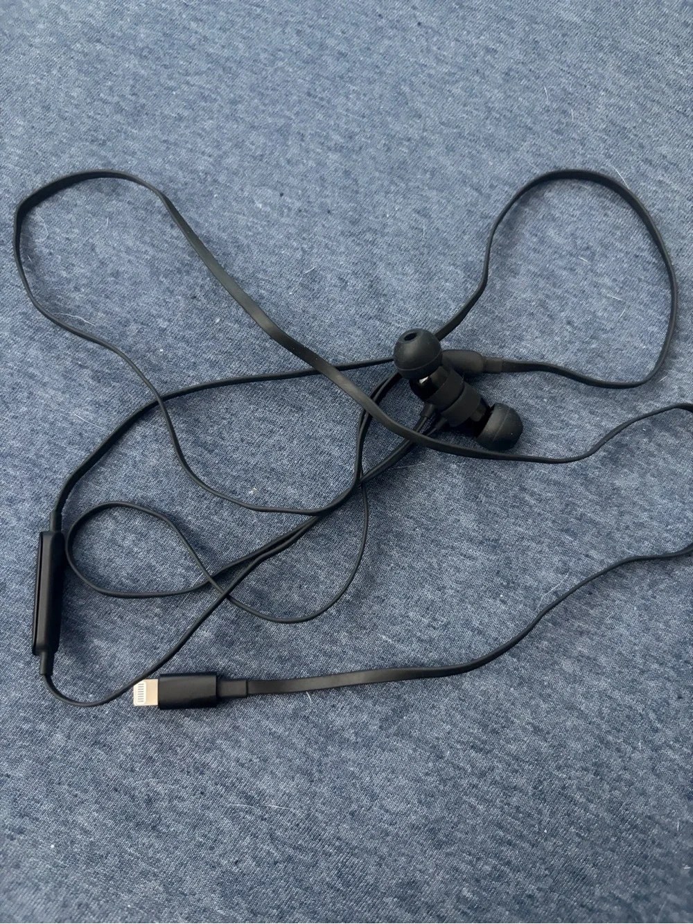 Beats Lightning In-Ear Headphones - Black